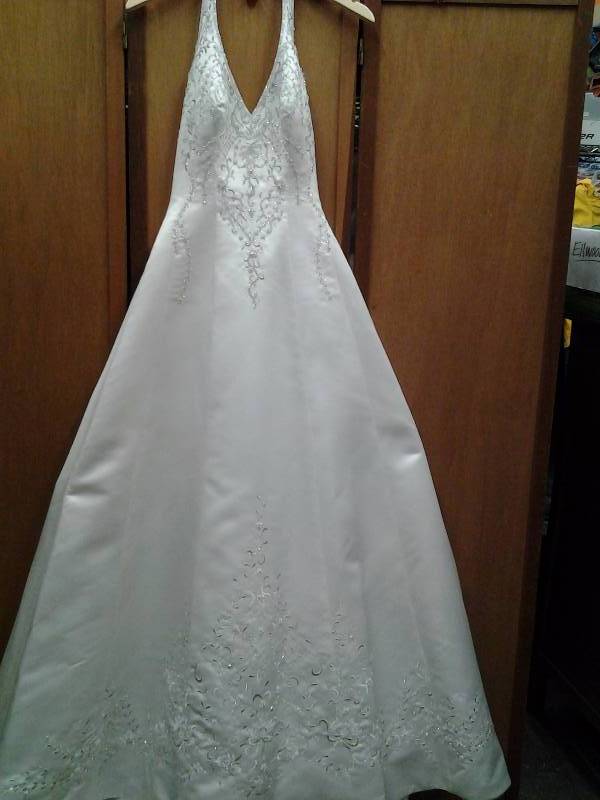 Angeliques Size 8 Ivory Beaded