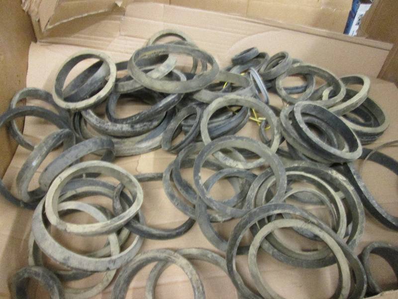lot 27 image: big lot of rubber pipe seals ...
