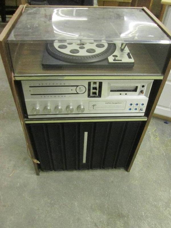 lot 45 image: morse electrophonic amfm reciever,...