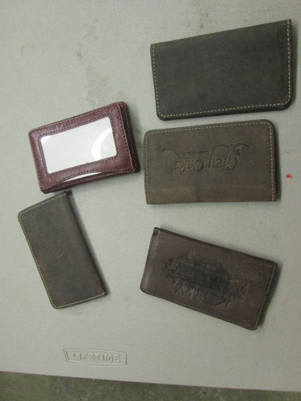 lot 79 image: 5 caynon leather bussiness card hol...