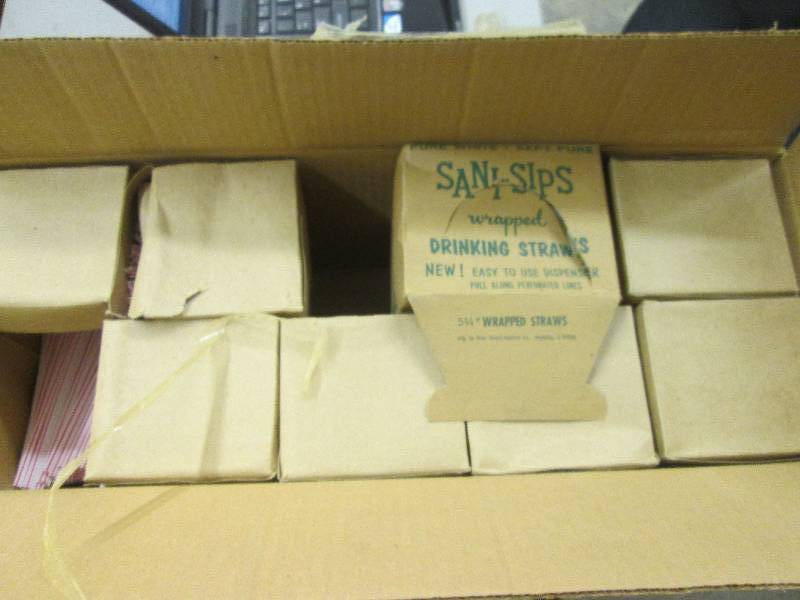 lot 88 image: 8 boxes of straws ...