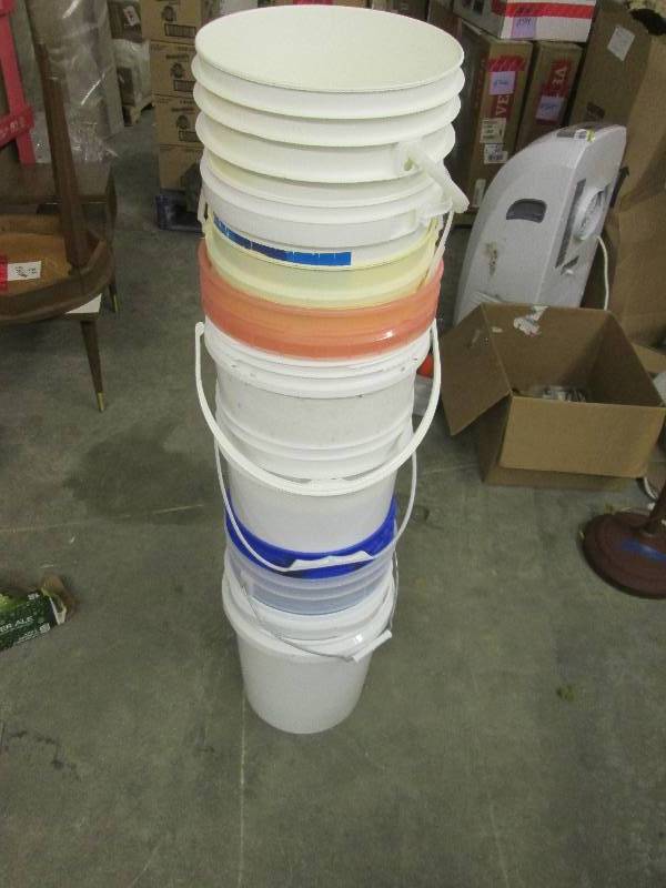 lot 153 image: 9-3 gallon pails ...