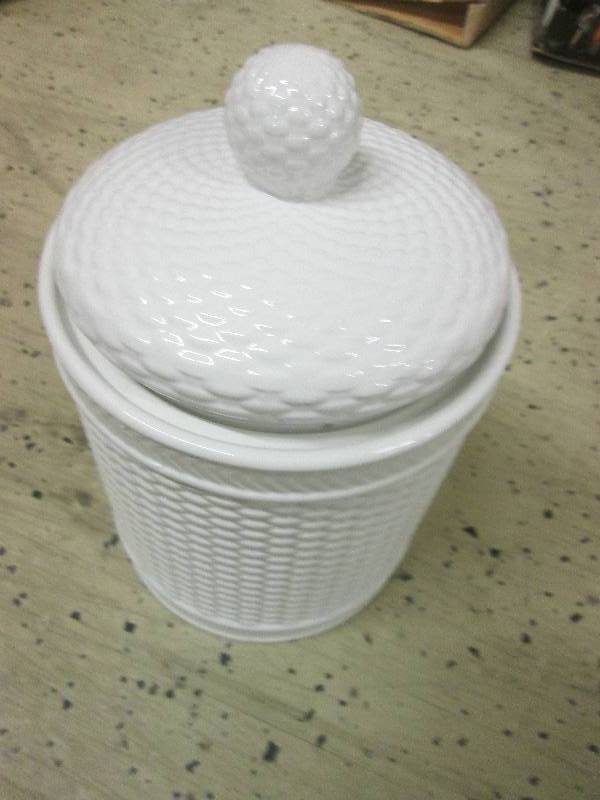 lot 156 image: la cucina jar ...