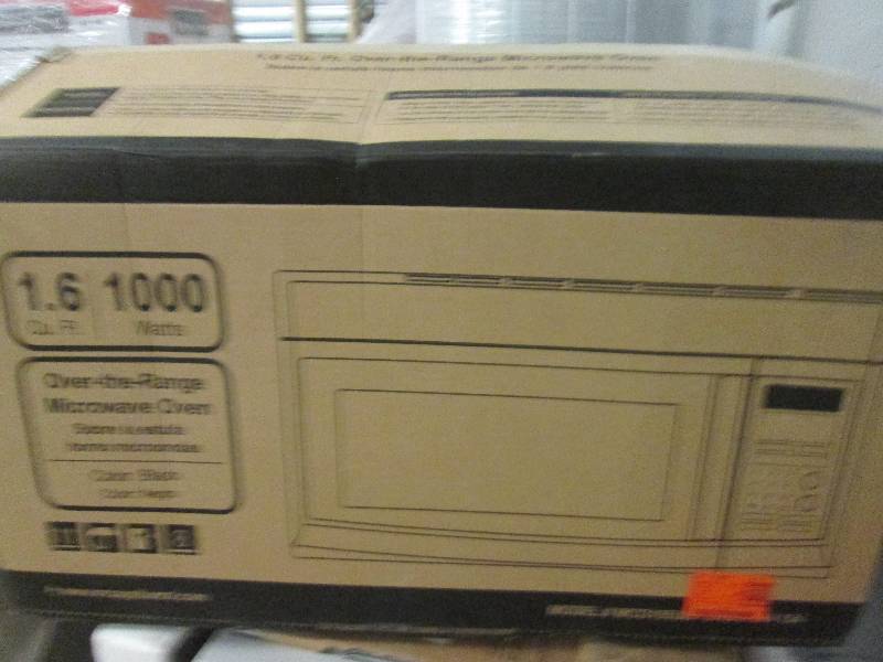 lot 185 image: black 1.6cuft 1000 watt over the ra...