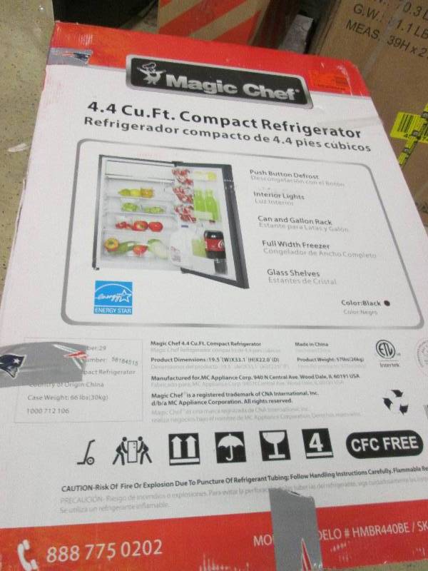 lot 187 image: magic chef 4.4 cuft compact refrige...