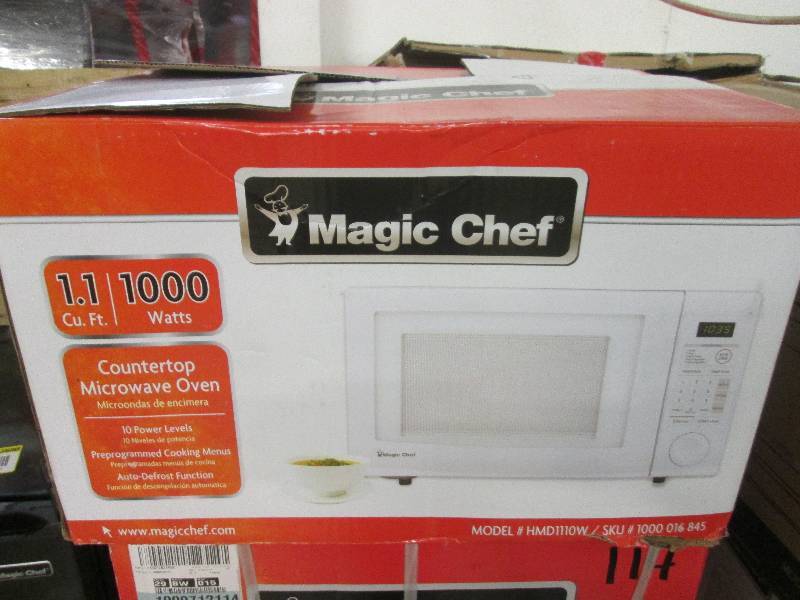lot 208 image: white magic chef 1.1cuft 1000 watt ...