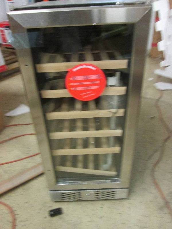 lot 214 image: wine cooler tested and works ...