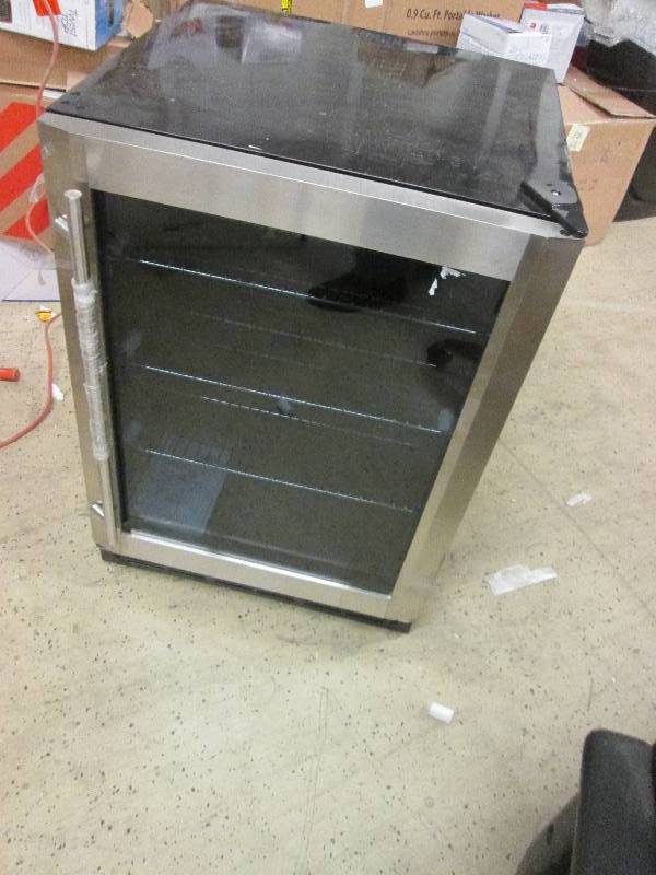 lot 217 image: beverage cooler couldnt get compres...
