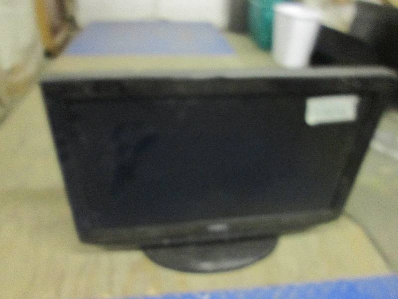 lot 282 image: Insignia 26 t.v. model # NS-Lcd26-...