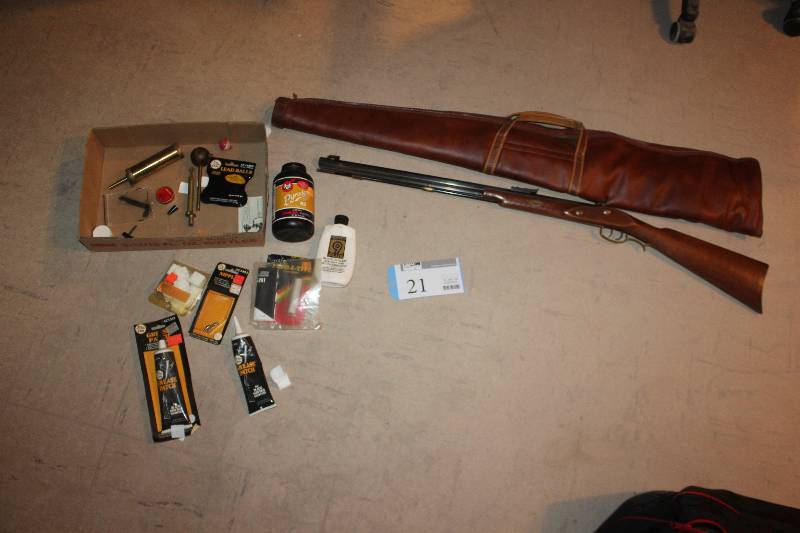 lot 21 image: Conneticut Valley Arms Inc. 32 Cal Black Powder Muzzleloading Spanish Squirrel Rifle