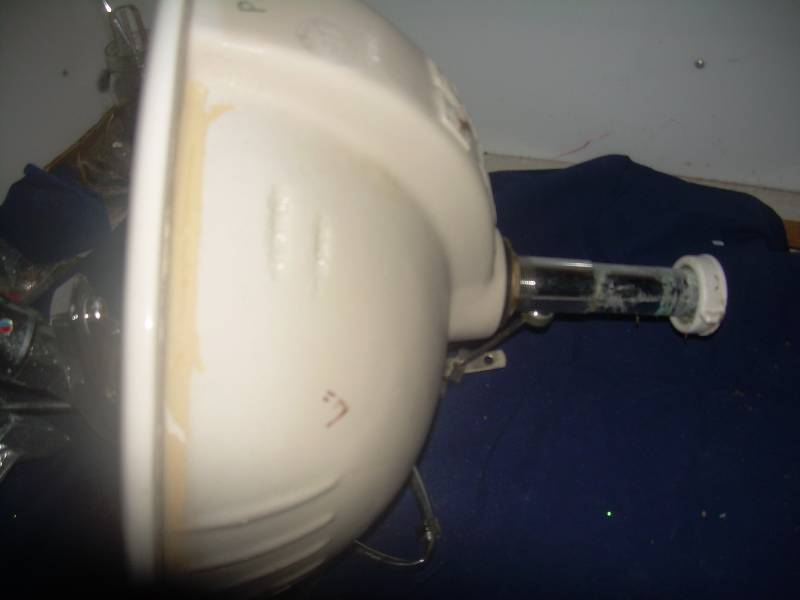 BATHROOM SINK AND FAUCET