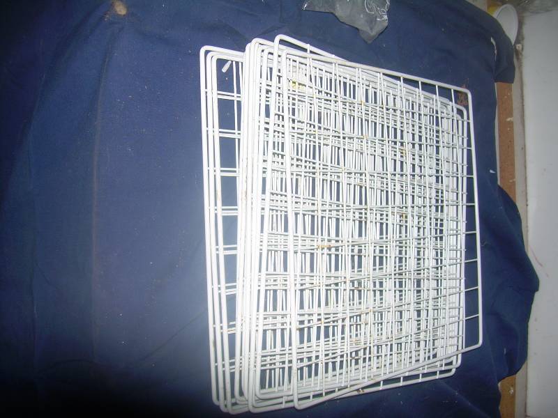 10 COOLING RACKS