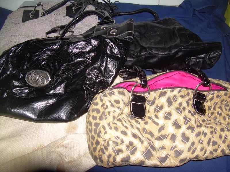 MULTIPLE HAND BAGS