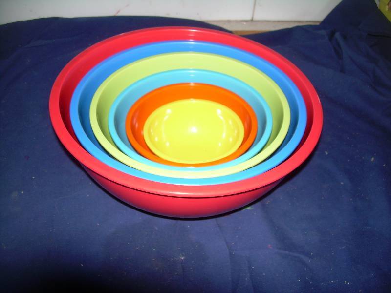 SET OF 6 MIXING BOWLS