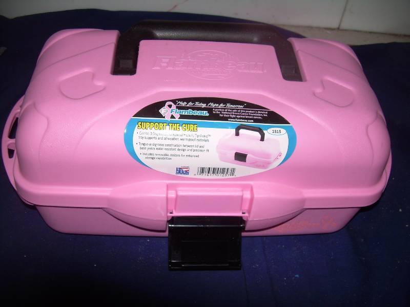 TACKLE BOX AND TACKLE