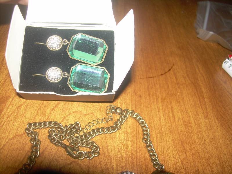 KENNETH JAY LANE NECKLACE AND EARINGS