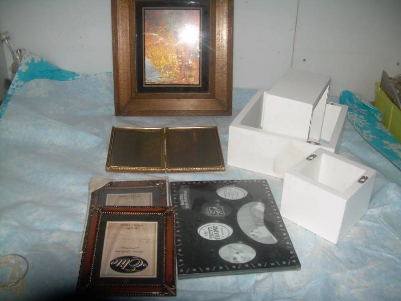 PICTURE FRAMES AND BOXES