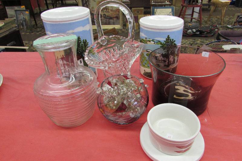 lot 253 image: MISC HOUSEHOLD ITEMS