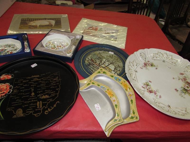 lot 258 image: HOME DECOR
