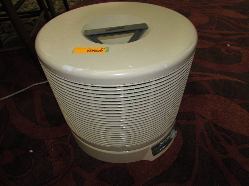 lot 262 image: HONEYWELL ROOM AIR CLEANER, ENVIRACAIRE, TRUE HEPA FILTER