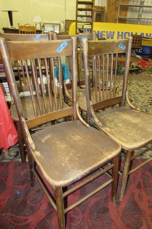 lot 264 image: SET OF 4 VINTAGE DINING ROOM CHAIRS