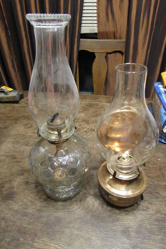 lot 284 image: TWO OIL LAMPS