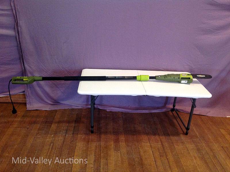 lot 1 image: 8 Electric Pole Chain Saw