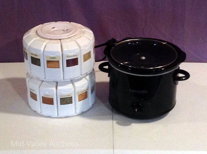 lot 35 image: Spice Rack & Crock Pot