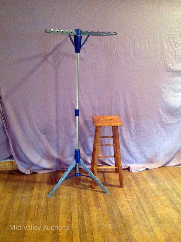 lot 37 image: Wood Stool & Clothes Hanger