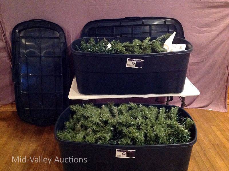 lot 52 image: Artificial Xmas Tree with Lights in Totes