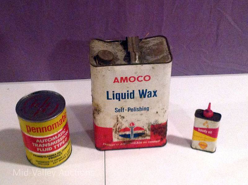lot 94 image: Old Oil Cans