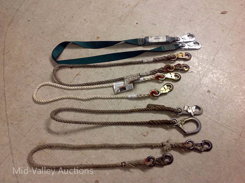 lot 96 image: Safety Rope & Strap