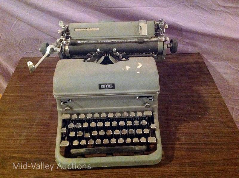 lot 99 image: Vintage Royal Typewriter