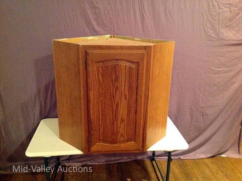 lot 137 image: Corner Shelving Unit