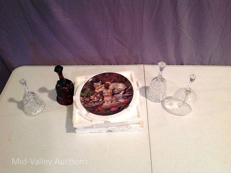 lot 153 image: Glass Bells & Cat Plate