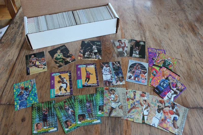 Box of Misc Basketball Cards...