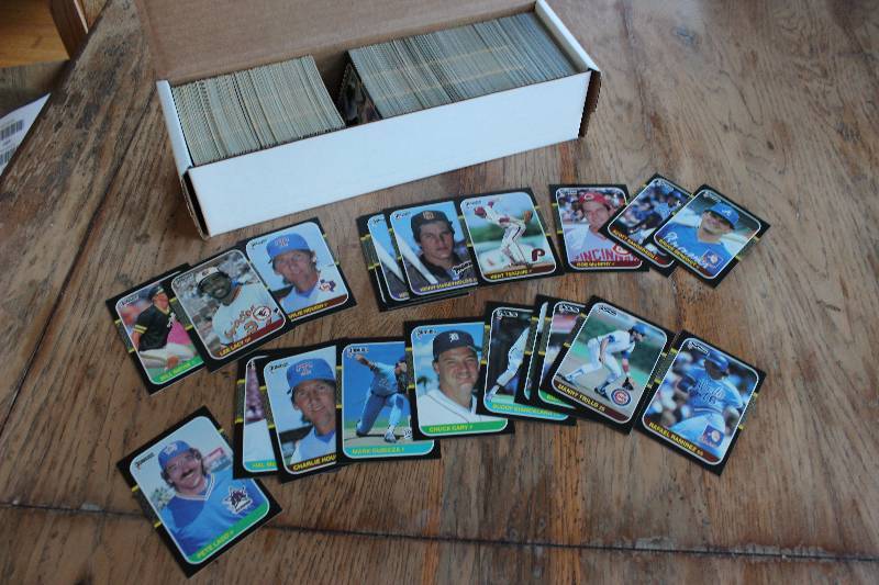 Box of 1987 Donruss Baseball Cards...