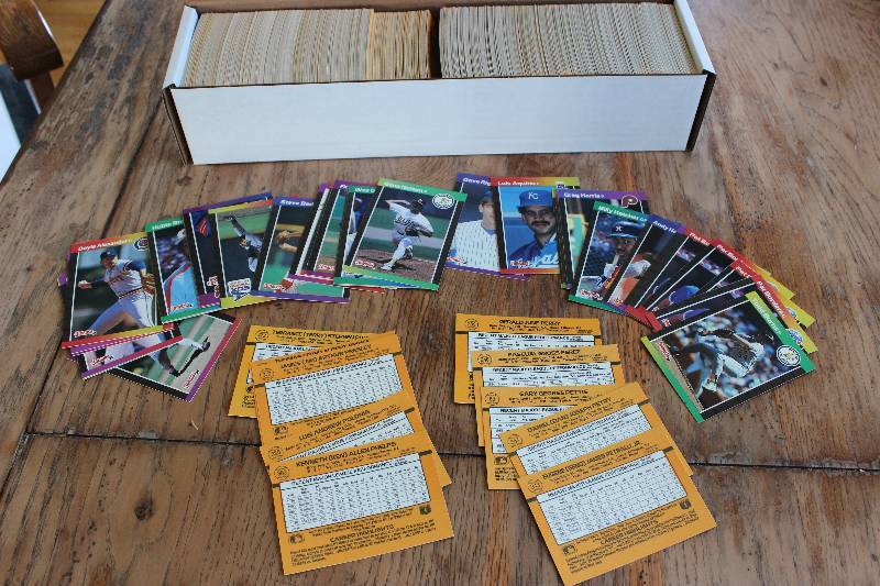 Box of 1989 Donruss Baseball Cards...
