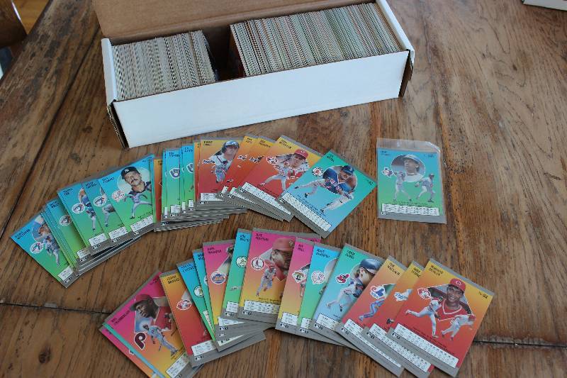 Box of 1991 Fleer Ultra Baseball Ca...