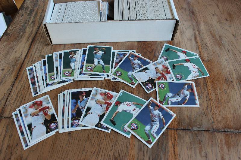 Box of 1994 Fleer Baseball Cards...