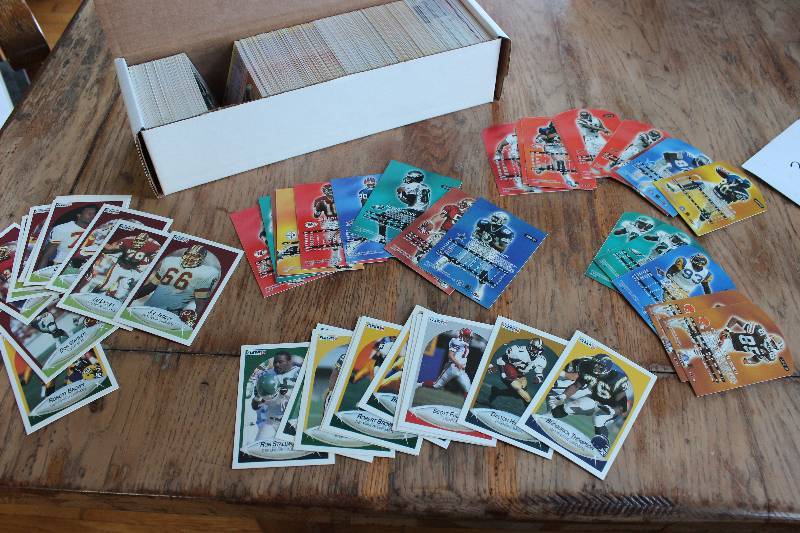 Box of Fleer Football Cards...