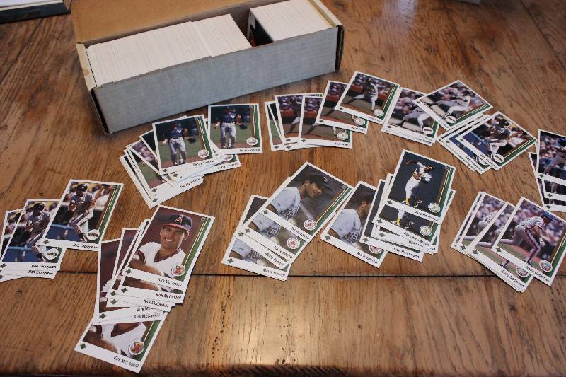 Box of 1989 Upper Deck Baseball Car...