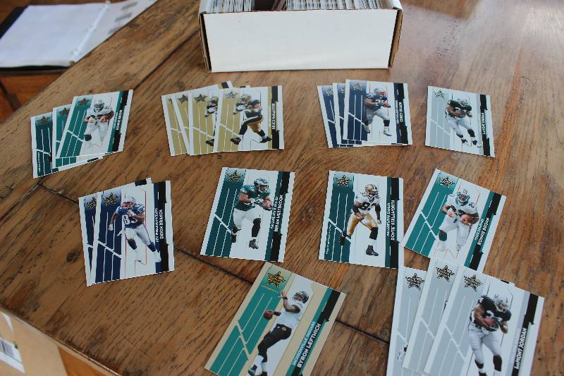 Box of 2003-2006 Leaf Stars and Roo...