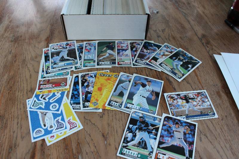 Box of 1995 Upper Deck Collectors ...