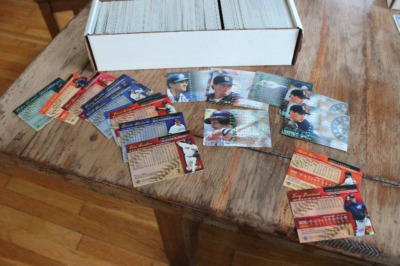 Box of Fleer Ultra Baseball Cards...