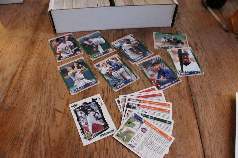 Box of 1995 Score Baseball Cards...