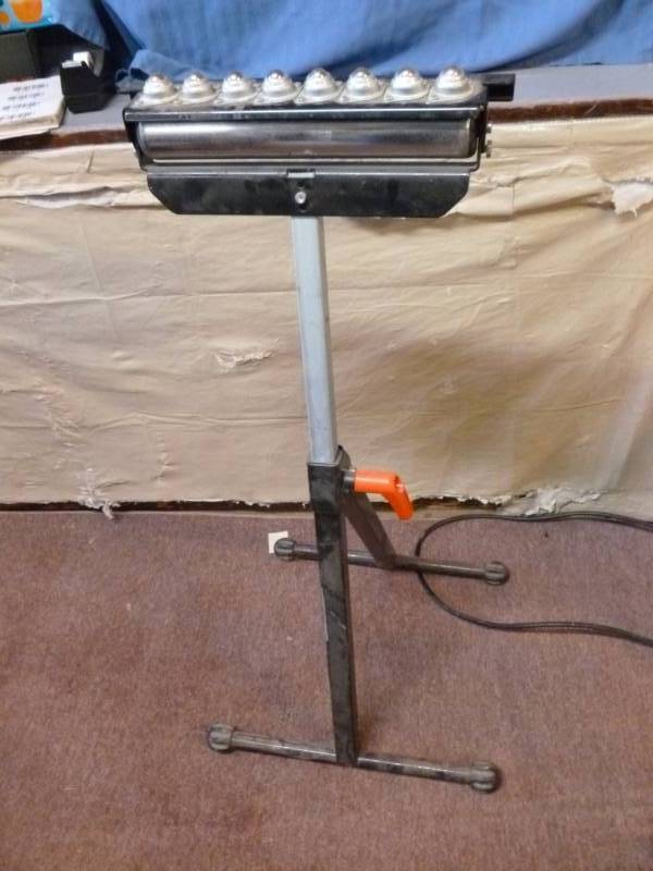 lot 5 image: Woodworking Equipment