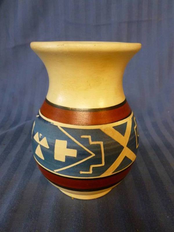 lot 38 image: Native American Item