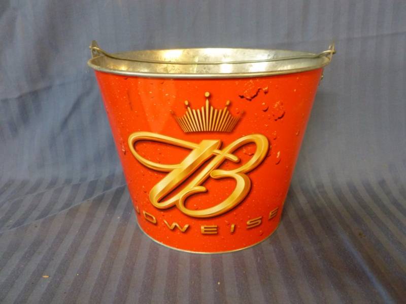 lot 71 image: Beer Collectible