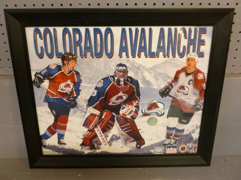 lot 73 image: Sports Collectible